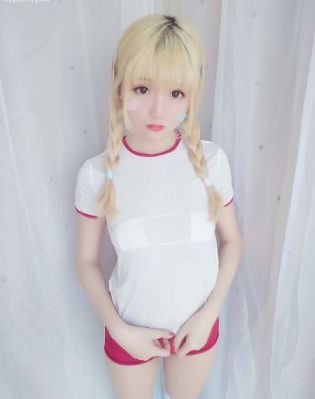 女知青双乳嫩白高耸糙汉_老版国语字幕