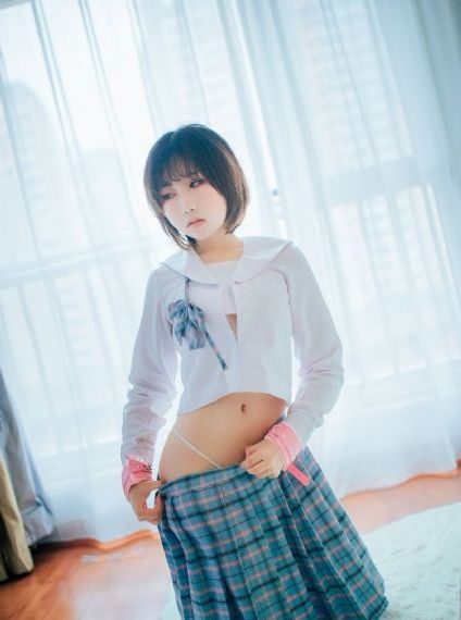 善良迷人的女教师3中文_720高清视频播放